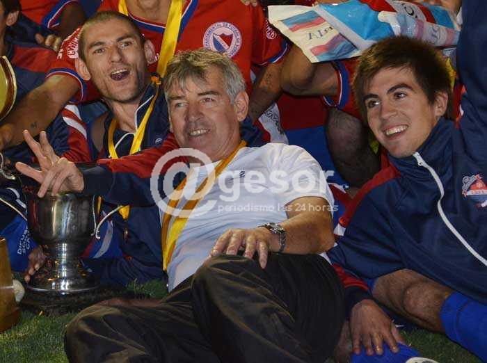 El Director Técnico recibirá el Premio “Ondino Viera-José Ricardo De León” por haber llevado a Soriano a obtener la Copa nacional de la OFI.