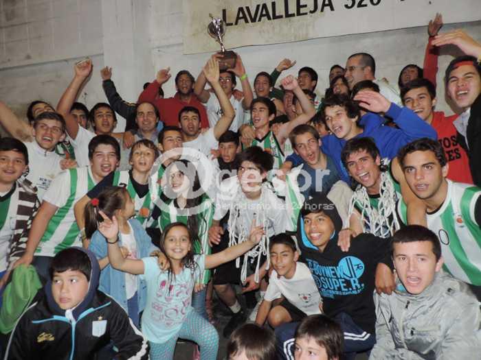 Los académicos vencieron en forma categórica a Nacional de Fray Bentos en la tercera final de la Categoría Juveniles de la Liga Regional de Básquetbol.