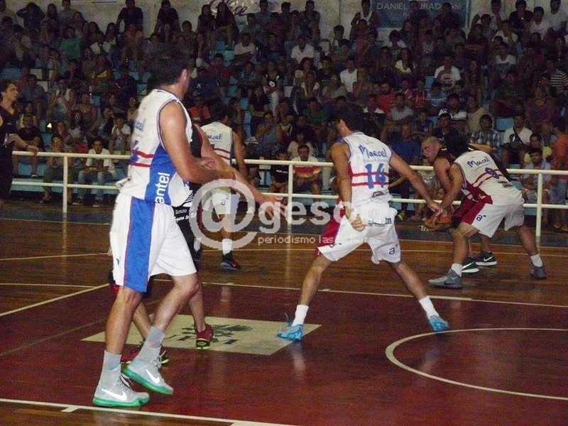 Transcurría el Tercer Cuarto y Nacional ganaba 56-43.