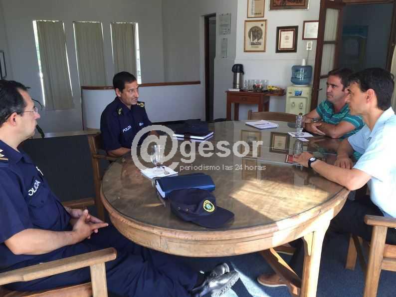 El motivo del encuentro fue la presentación del Jefe de Policía que asumió el cargo el pasado 17 de marzo