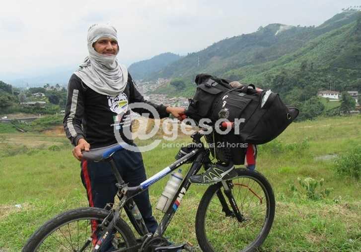 Luego de visitar varias regiones del continente, Andrés Jaramillo disfruta de su familia en su país.
