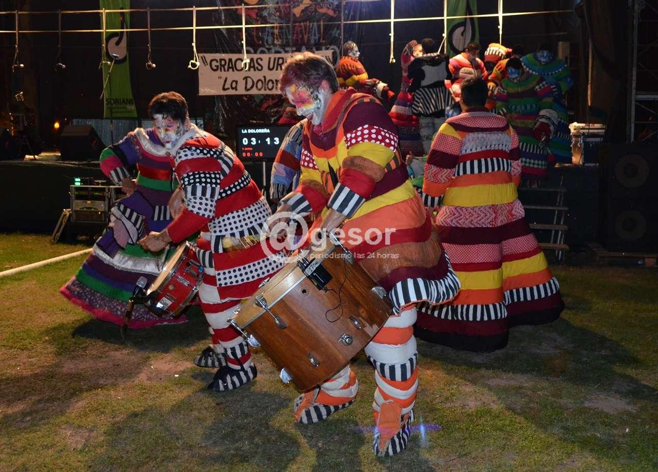 Resumen de la  primera jornada  de la segunda  rueda del concurso de agrupaciones del Carnaval de Soriano.