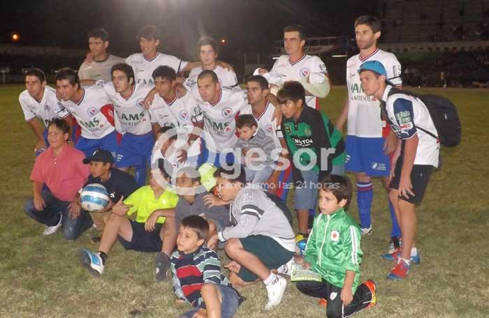 Se viene otro clásico entre Fray Bentos y Mercedes.