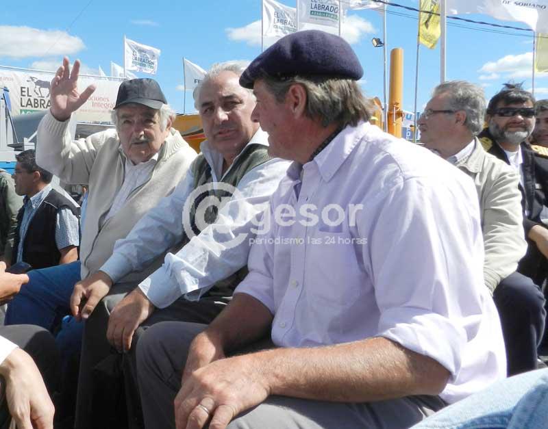 Reunión prevista entre autoridades fue postergada sin día ni hora establecida aun. En cambio este miércoles se reúnen integrantes del Poder Ejecutivo y empresarios