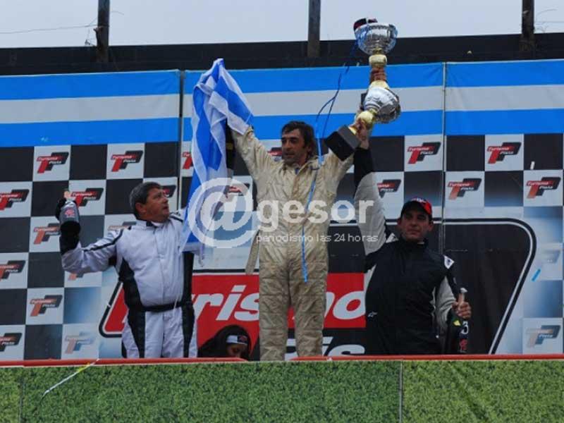 Giordano Hernández se quedó con el triunfo en la cuarta fecha del Turismo Pista clase 3