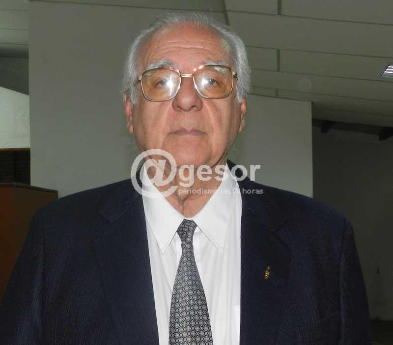 El Maestro Musical Ricardo Mañay recibió reconocimiento por sus cinco décadas con la música