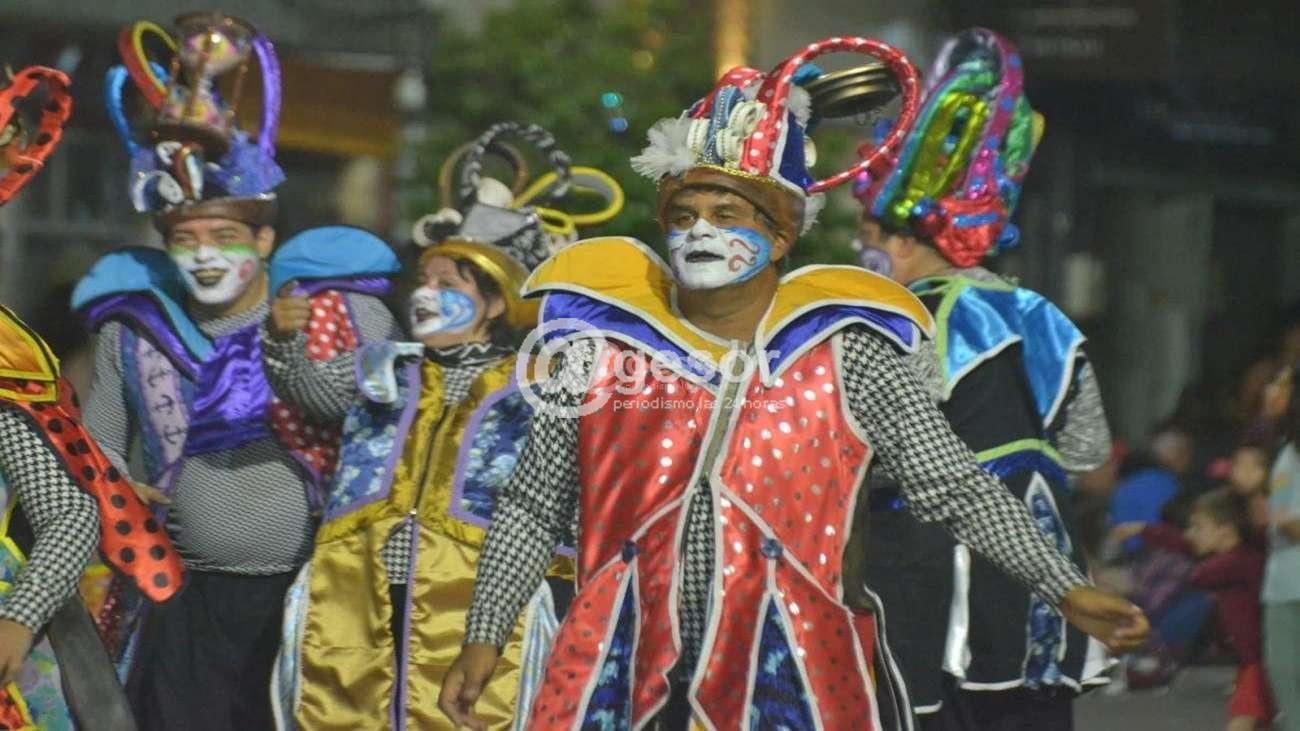El departamento de Cultura de la Intendencia de Soriano, a través de la oficina organizadora del Carnaval de Soriano 2022, y el Municipio de Dolores, tienen todo definido en lo que respecta al desfile a llevarse a cabo este viernes 11.