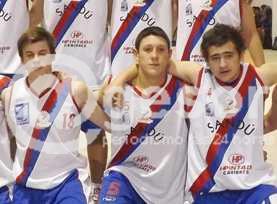 El jueves disputa la primera final, contra Remeros.