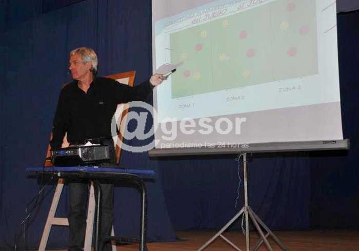 El francés Pierre Sarratia dictará una clínica en Fray Bentos para entrenadores de la zona.