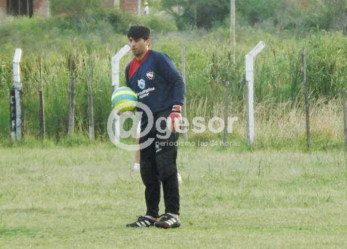 Una tendinitis deja fuera del equipo titular a Washington Ortellado. También jugará desde el principio Pablo Vera.